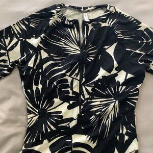 NW/OUT TAGS TRINA TURK RASHGUARD ONE PIECE SIZE LARGE